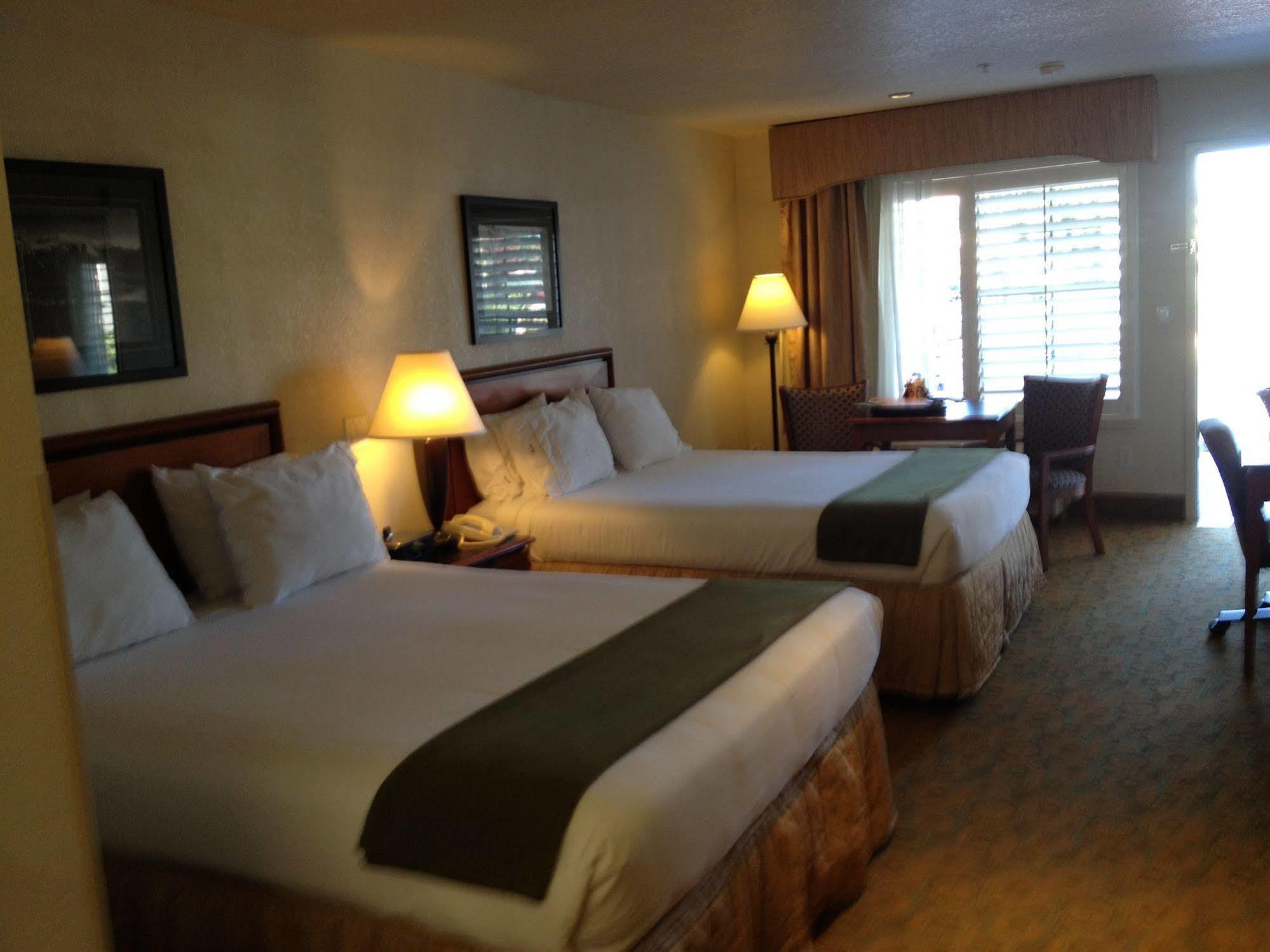 Atherton Park Inn And Suites Redwood City Bagian luar foto