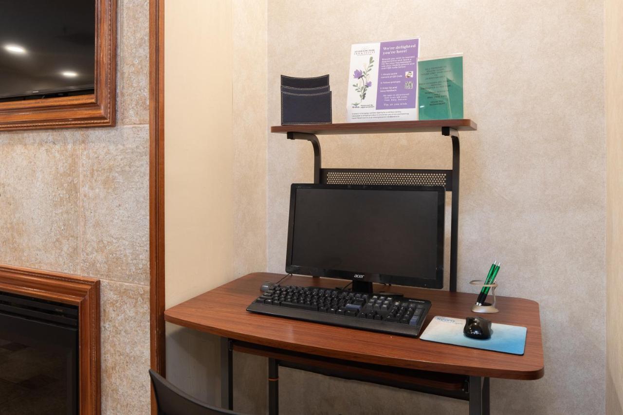 Atherton Park Inn And Suites Redwood City Bagian luar foto